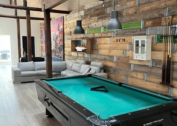 The Barn Country house Give